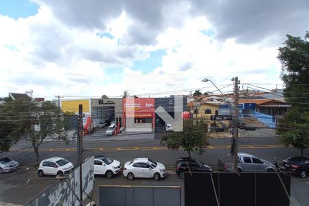 Vista da Sala de casa para alugar com 3 quartos, 250m² em Vila Rica, Campinas