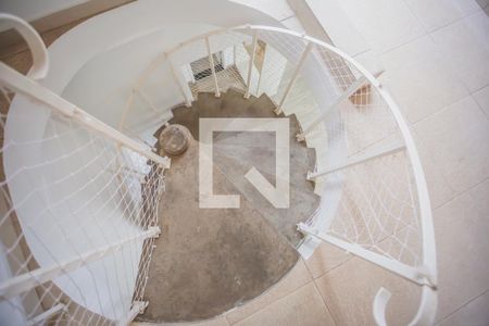 Escadas - Piso superior de apartamento para alugar com 2 quartos, 115m² em Chácara Inglesa, São Paulo