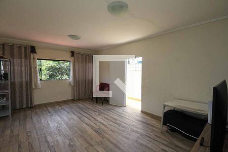 Sala de tv de casa à venda com 8 quartos, 400m² em Parque Tomas Saraiva, São Paulo