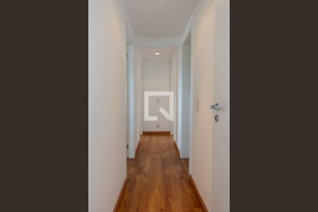 Corredor de apartamento para alugar com 3 quartos, 109m² em Macedo, Guarulhos