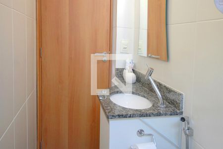 Banheiro da Suíte de apartamento à venda com 2 quartos, 55m² em Palmeiras, Belo Horizonte