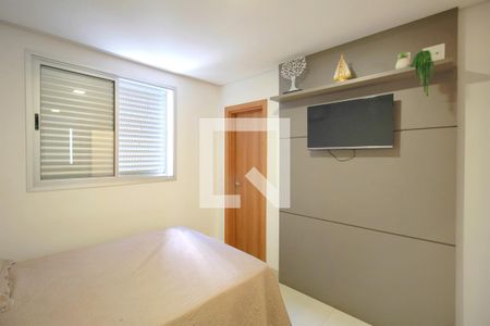 Suite de apartamento à venda com 2 quartos, 55m² em Palmeiras, Belo Horizonte