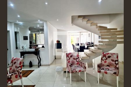 Sala de casa à venda com 4 quartos, 585m² em Vila Rosalia, Guarulhos