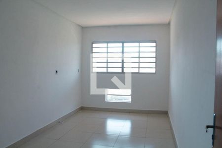 Quarto 1 de casa para alugar com 4 quartos, 90m² em Setor Aeroporto, Goiânia