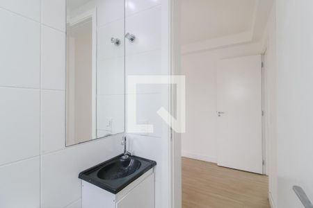 Banheiro da Suíte de apartamento para alugar com 2 quartos, 64m² em Jardim Zaira, Mauá