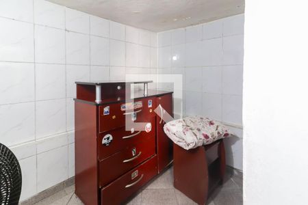 Sala/Quarto de casa para alugar com 1 quarto, 60m² em Vila Gomes, São Paulo