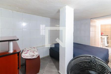 Sala/Quarto de casa para alugar com 1 quarto, 60m² em Vila Gomes, São Paulo