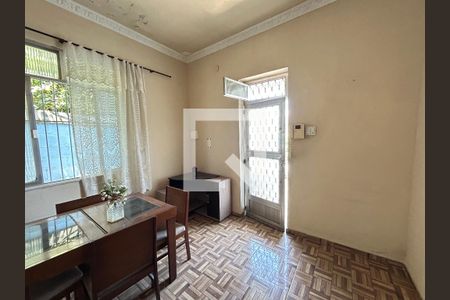 Sala de casa à venda com 5 quartos, 200m² em Engenheiro Leal, Rio de Janeiro