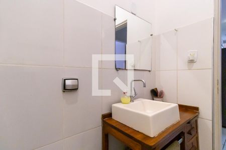 Banheiro de casa à venda com 2 quartos, 172m² em Vila Iza, Campinas