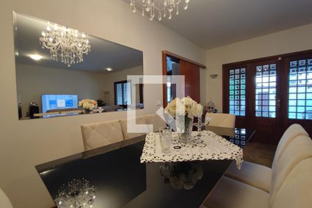 Sala de casa à venda com 3 quartos, 238m² em Guarani, Campinas