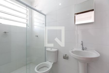 Banheiro de casa para alugar com 1 quarto, 50m² em Vila Regina, São Paulo