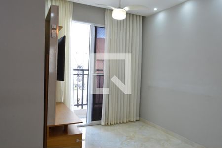 Sala de apartamento para alugar com 2 quartos, 49m² em Jacarepaguá, Rio de Janeiro