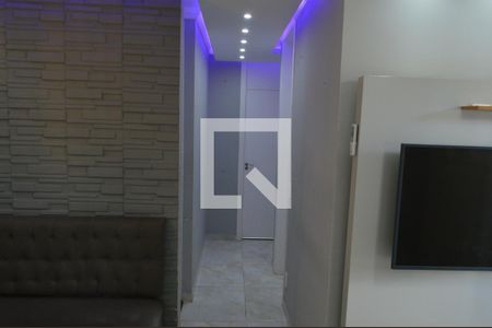 Corredor de apartamento para alugar com 2 quartos, 49m² em Jacarepaguá, Rio de Janeiro