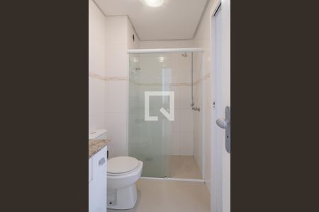 Banheiro de apartamento à venda com 1 quarto, 47m² em Jardim Botânico, Porto Alegre