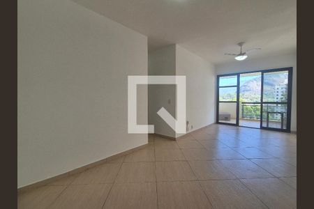 Sala de apartamento para alugar com 3 quartos, 67m² em Recreio dos Bandeirantes, Rio de Janeiro