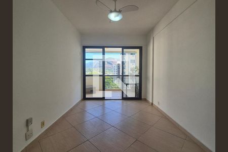 Sala de apartamento para alugar com 3 quartos, 67m² em Recreio dos Bandeirantes, Rio de Janeiro