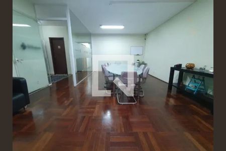 Casa à venda com 4 quartos, 320m² em Vila Progredior, São Paulo