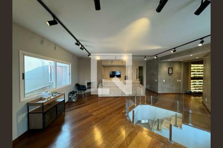 Apartamento à venda com 3 quartos, 327m² em Vila Suzana, São Paulo