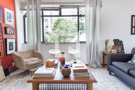 Sala de TV de apartamento para alugar com 3 quartos, 120m² em Sion, Belo Horizonte