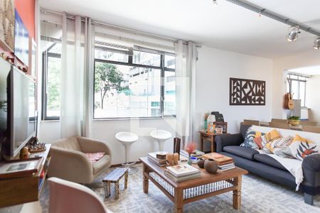 Sala de TV de apartamento para alugar com 3 quartos, 120m² em Sion, Belo Horizonte