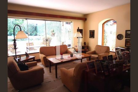 Casa à venda com 3 quartos, 350m² em Fazenda Morumbi, São Paulo