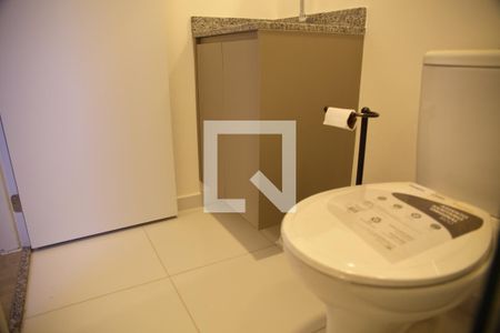 banheiro de kitnet/studio para alugar com 1 quarto, 20m² em Vila Campestre, São Bernardo do Campo