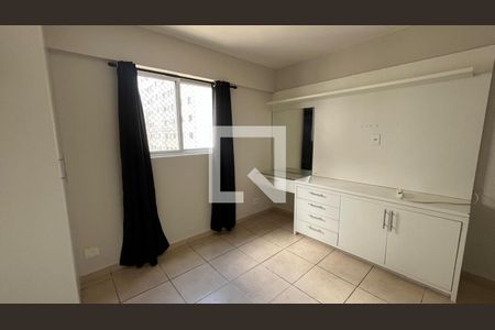 Quarto 2 de apartamento para alugar com 2 quartos, 48m² em Qi 24, Brasília