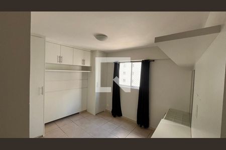 Quarto 2 de apartamento para alugar com 2 quartos, 48m² em Qi 24, Brasília