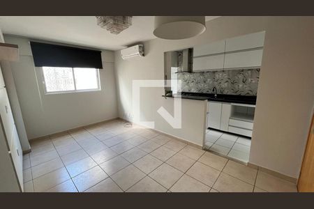 Sala de apartamento para alugar com 2 quartos, 48m² em Qi 24, Brasília