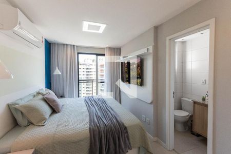 Suíte de apartamento para alugar com 3 quartos, 149m² em Tijuca, Rio de Janeiro