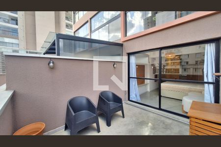 Varanda de kitnet/studio à venda com 1 quarto, 37m² em Pompeia, São Paulo