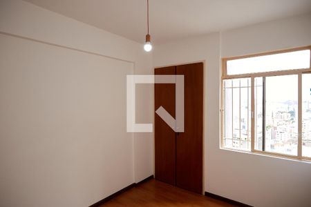 Quarto 1 de apartamento para alugar com 3 quartos, 90m² em Sagrada Família, Belo Horizonte