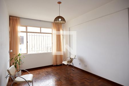 Sala de apartamento para alugar com 3 quartos, 90m² em Sagrada Família, Belo Horizonte