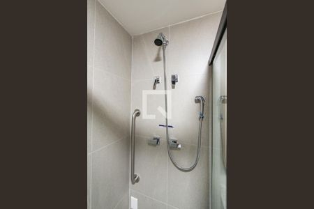 Banheiro de apartamento à venda com 1 quarto, 26m² em Jardim Aurélia, São Paulo