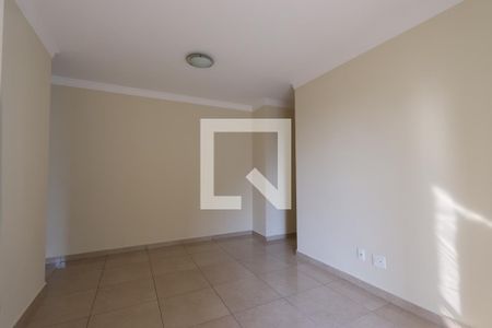 Sala de apartamento para alugar com 2 quartos, 74m² em Vila Paulo Silas, São Paulo