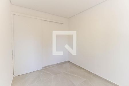 Quarto 1 de apartamento para alugar com 2 quartos, 44m² em Conjunto Residencial José Bonifácio, São Paulo