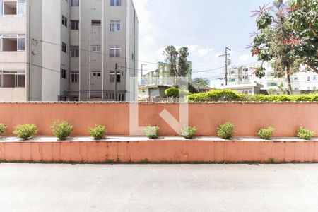 Vista do Quarto 1 de apartamento para alugar com 2 quartos, 44m² em Conjunto Residencial José Bonifácio, São Paulo