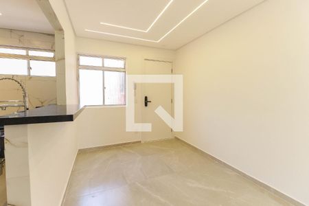 Sala de apartamento para alugar com 2 quartos, 44m² em Conjunto Residencial José Bonifácio, São Paulo