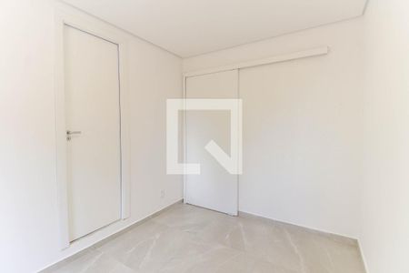 Suíte de apartamento para alugar com 2 quartos, 44m² em Conjunto Residencial José Bonifácio, São Paulo