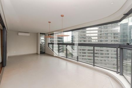 Varanda de apartamento para alugar com 3 quartos, 165m² em Chácara Santo Antônio (Zona Sul), São Paulo