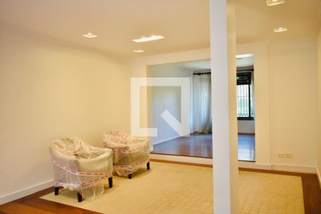 Sala de casa de condomínio à venda com 4 quartos, 220m² em Planalto Paulista, São Paulo