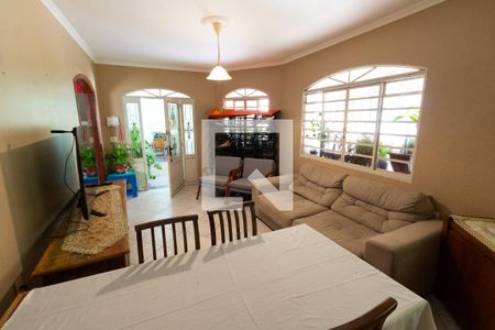 Sala de casa à venda com 4 quartos, 310m² em Vila Brandina, Campinas