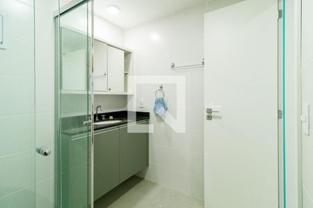 Banheiro de casa para alugar com 1 quarto, 23m² em Vila Gustavo, São Paulo