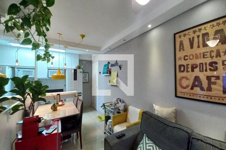 Sala de apartamento à venda com 3 quartos, 60m² em Jardim Paranapanema, Campinas