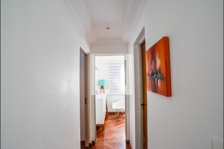 Corredor de apartamento à venda com 3 quartos, 67m² em Vila Luzita, Santo André