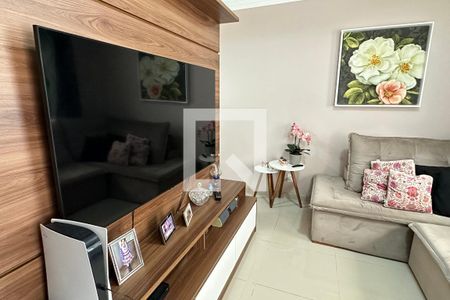 Sala de casa de condomínio para alugar com 2 quartos, 72m² em Vila Lucia, São Paulo