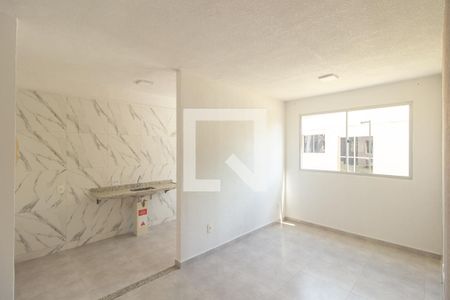 Sala de apartamento para alugar com 1 quarto, 45m² em Guaratiba, Rio de Janeiro