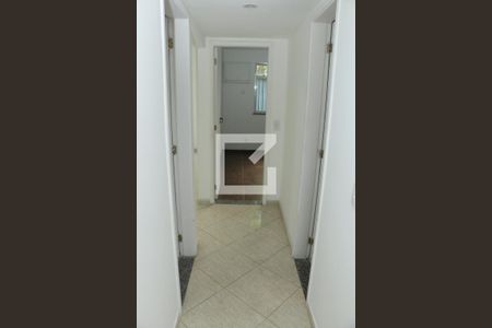 Corredor de apartamento para alugar com 2 quartos, 45m² em Centro, Nova Iguaçu