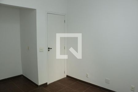 Quarto 1 de apartamento para alugar com 2 quartos, 45m² em Centro, Nova Iguaçu