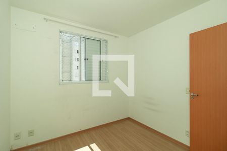 Quarto 2 de apartamento para alugar com 2 quartos, 46m² em Humaitá, Porto Alegre